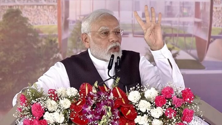 वाराणसी में PM मोदी ने किया क्रिकेट स्टेडियम का शिलान्यास, इसमें BCCI करेगा ऐसे मदद UP Tak