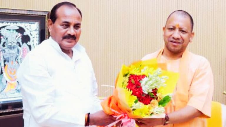 घोसी उपचुनाव में हार के बाद सीएम योगी से मिले दारा सिंह चौहान, अंदर ही अंदर क्या चल रहा गेम? UP Tak