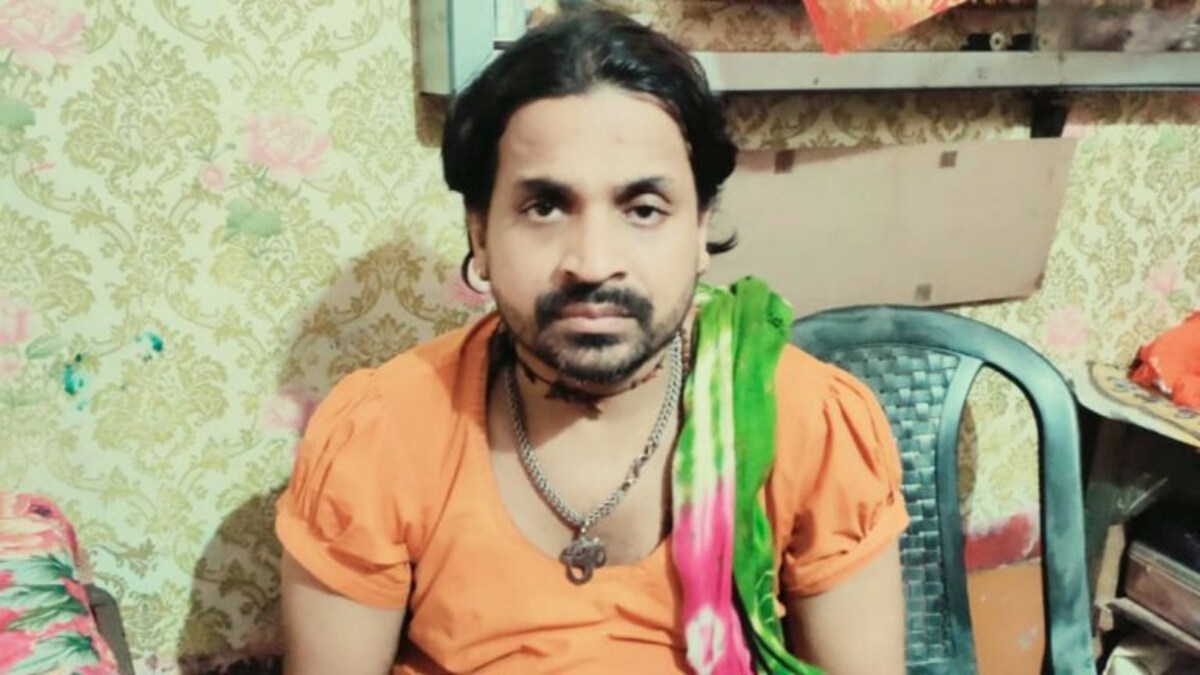 ज्योतिषी ने कुंडली दिखाने आए लड़कों से बनाए थे समलैंगिक संबंध! कानपुर चोरी कांड में नया ट्विस्ट ज्योतिषी ने कुंडली दिखाने आए लड़कों से बनाए थे समलैंगिक संबंध! कानपुर चोरी कांड में नया ट्विस्ट