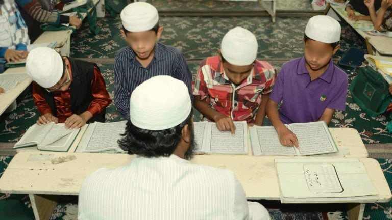 यूपी के मदरसों को मिल रही विदेशी फंडिंग और हो रहा गलत काम? योगी सरकार ने उठाया बड़ा कदम UP Tak
