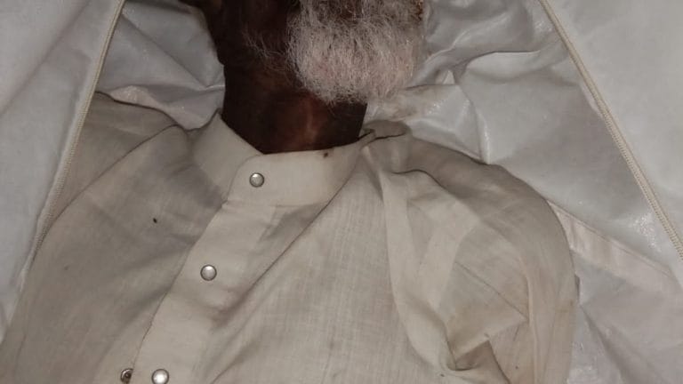 ग्रेटर नोएडा: 17 दिन तक अस्पताल के फ्रीजर में पड़ी रही डेड बॉडी, ऐसे खुली पोल UP Tak