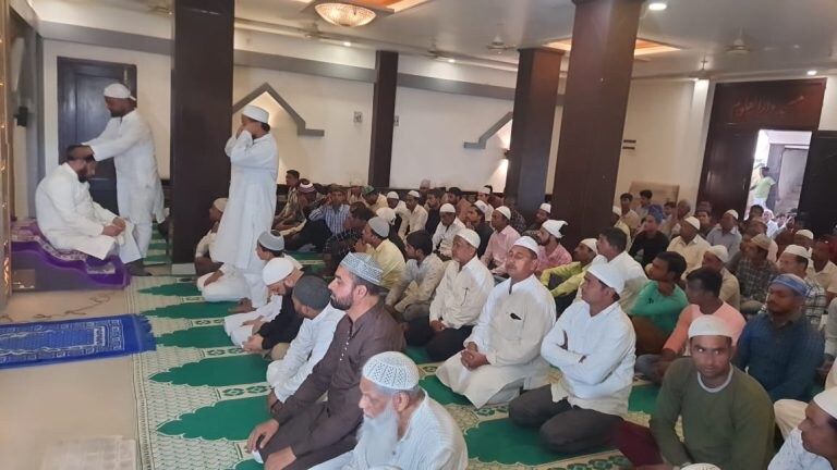 इजरायल के खिलाफ लखनऊ में उठी आवाज, शिया धर्म गुरु ने भगत सिंह से कर दी हमास की तुलना UP Tak