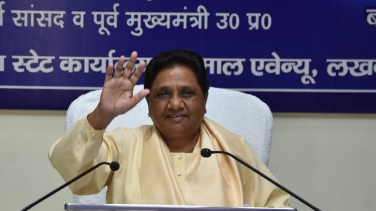 मायावती की बसपा कार्यकर्ताओं को हिदायत- ‘NDA और INDIA से दूरी बनाएं रखें’ UP Tak