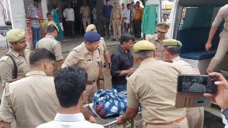 देवरिया में जिस जमीन के चलते गिरीं 6 लाशें, उसकी क्या है पूरी कहानी? UP Tak