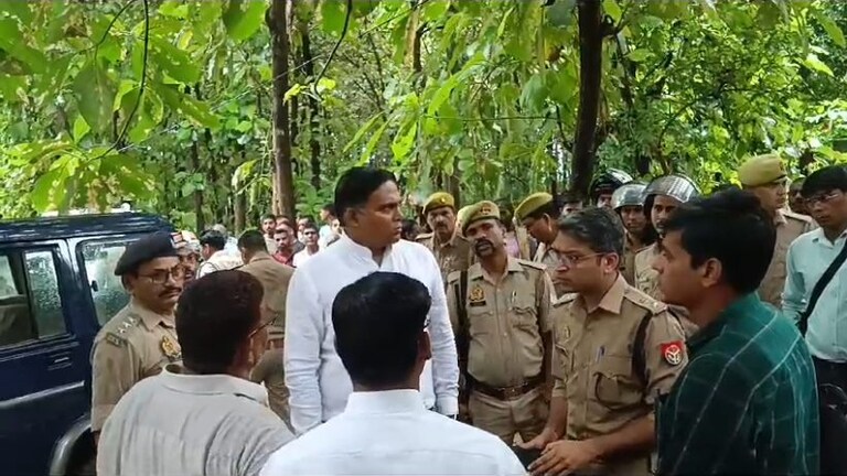 देवरिया नृशंस हत्याकांड में किन 6 लोगों की हुई है मौत? जानिए सबके बारे में UP Tak