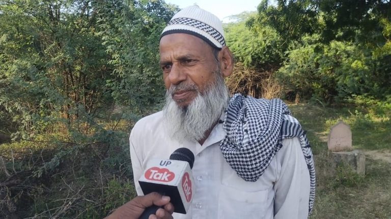 अतीक की कब्र पर खूब रोए दोनों बेटे? जानिए मस्जिद की देखरेख करने वाले शख्स ने क्या बताया UP Tak