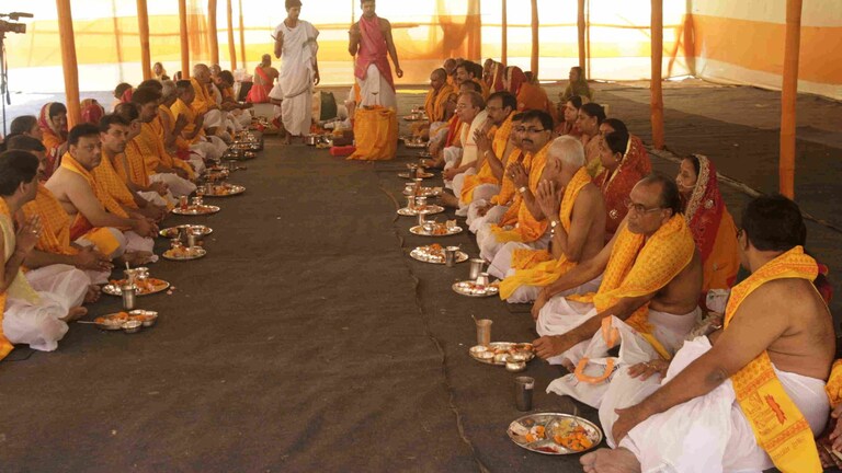 अयोध्या: राम मंदिर में पुजारी पद के लिए 200 अभ्यर्थियों को इंटरव्यू के लिए बुलाया गया UpTak