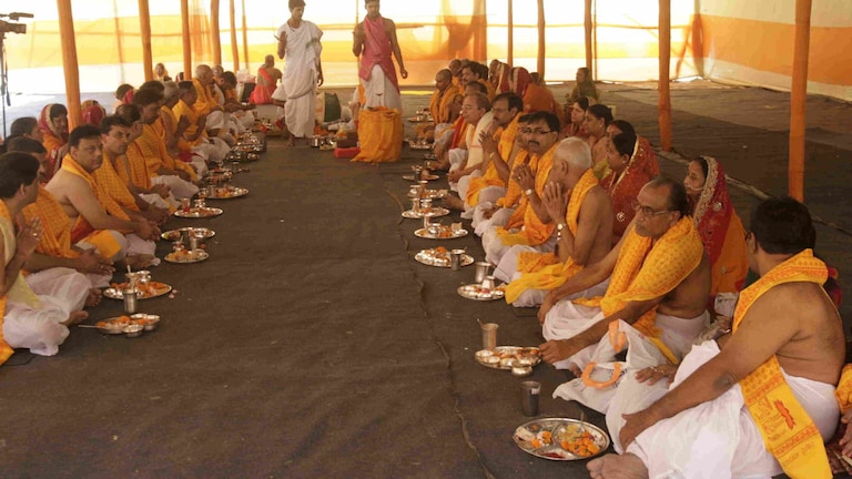 अयोध्या: राम मंदिर में पुजारी पद के लिए 200 अभ्यर्थियों को इंटरव्यू के लिए बुलाया गया UpTak