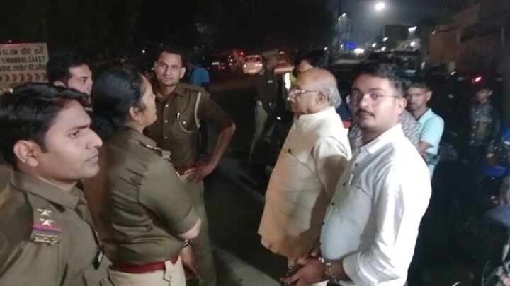 मेरठ: बीजेपी विधायक ने ट्रैफिक सिपाहियों पर लगाया अवैध वसूली का आरोप, SP ने बताई ये बात UP Tak