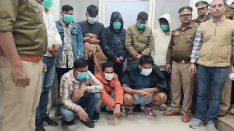 नोएडा: कॉलेजों में ऑनलाइन ऑर्डर पर ड्रग्स सप्लाई करने वाले गिरोह के 9 शातिर गिरफ्तार UP Tak
