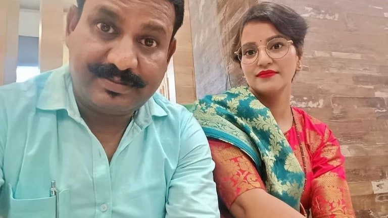 पत्नी ने की मुखबिरी…प्रेमी ने सुपारी देकर मरवाया, कानपुर में करोड़पति युवक की हत्या की सुलझी गुत्थी राज मिस्त्री के इश्क में पत्नी ने करवाया करोड़पति पति का मर्डर, अब मृतक के बेटे के किया बड़ा खुलासा