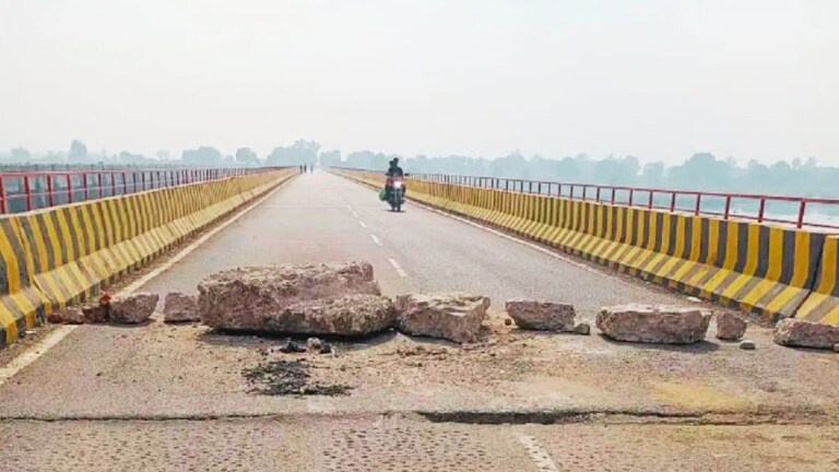 प्रयागराज में CM योगी ने जिस पुल का किया उद्घाटन उसमें 24 घंटे में आई दरारें, ये है मामला UP Tak