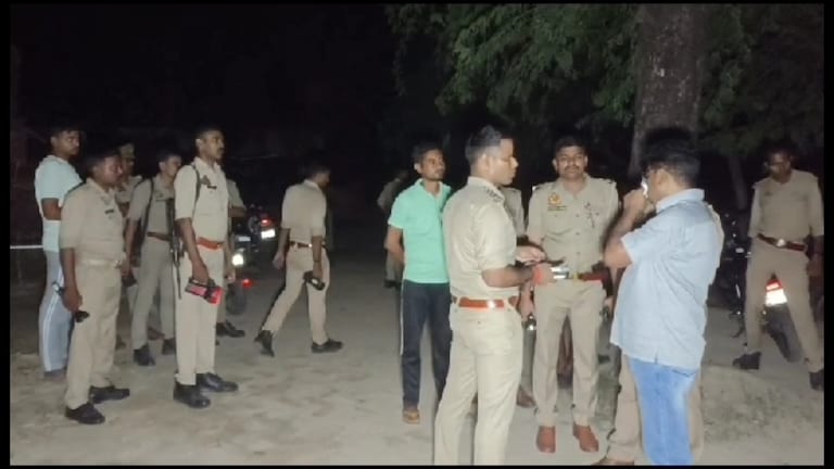 कौशांबी: रेप केस में समझौता न करने पर युवती की कुल्हाड़ी काटकर हत्या, आरोपी फरार UpTak