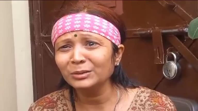 तांत्रिक ने कहा शरीर पर बिना दाग वाली लड़की दिलाएगी खजाना! इंस्पेक्टर ढूंढ लाए वैसी ही युवती UPTak