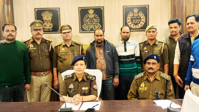 चित्रकूट: लापता लड़की को खोजने के नाम पर IPS वृंदा शुक्ला की आवाज की करने लगे नकल फिर हुई ठगी UpTak