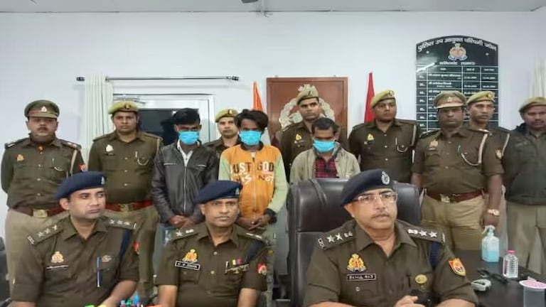 लखनऊ में चलती कार में अफसर की बेटी से गैंगरेप, इलाज के लिए अस्पताल गई थी पीड़िता, तीन गिरफ्तार UPTak