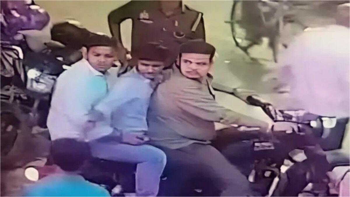 IIT-BHU की छात्रा के साथ गैंगरेप के तीनों आरोपियों के खिलाफ अब BJP ने लिया एक्शन, ये भी बताया UP Tak