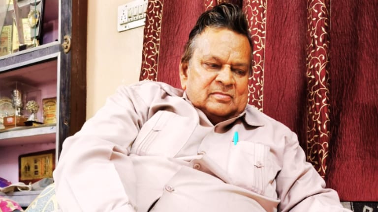 भीड़ ने जब बाबरी को गिराया तो वहीं थे मुस्लिम कारसेवक मंसूरी फिर इनके जीवन में आ गया ट्विस्ट UPTak
