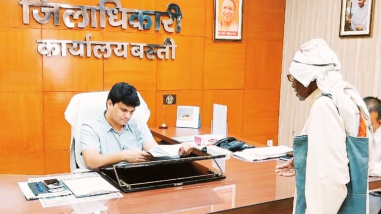 जमीन विवाद सुलझाने में बस्ती DM आंद्रा वामसी ने लगाई ऐसी गणित की CM ऑफिस तक हो रही तारीफ! UP Tak