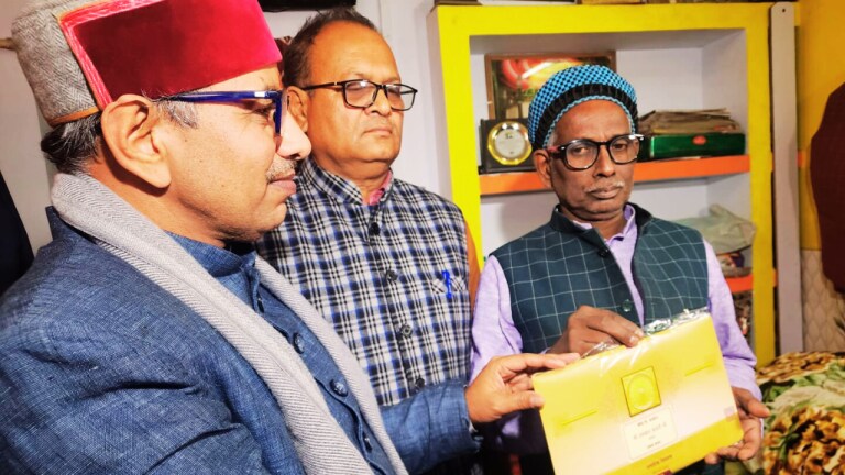 इकबाल अंसारी ने बाबरी मस्जिद के लिए लड़ी थी लड़ाई, अब मिला राम मंदिर उद्घाटन में आने का न्यौता UP Tak