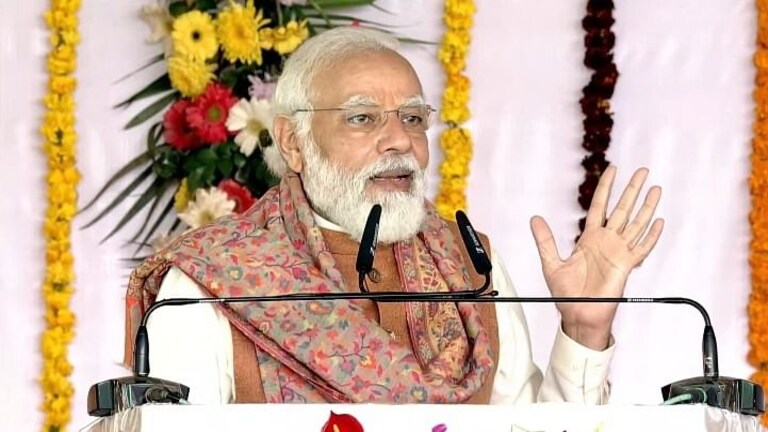 रामलला की प्राण प्रतिष्ठा से पहले PM मोदी ने शुरू किया 11 दिन का अनुष्ठान, जानें इसकी वजह UP Tak