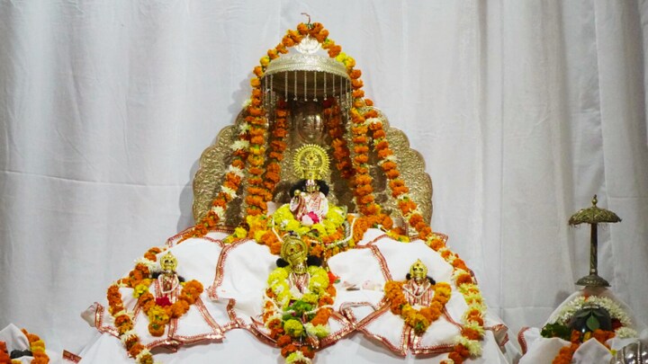 मूर्तिकार अरुण योगीराज की प्रतिमा का हुआ चयन? राम मंदिर ट्रस्ट से जुड़े लोगों ने दी ये सफाई UP Tak