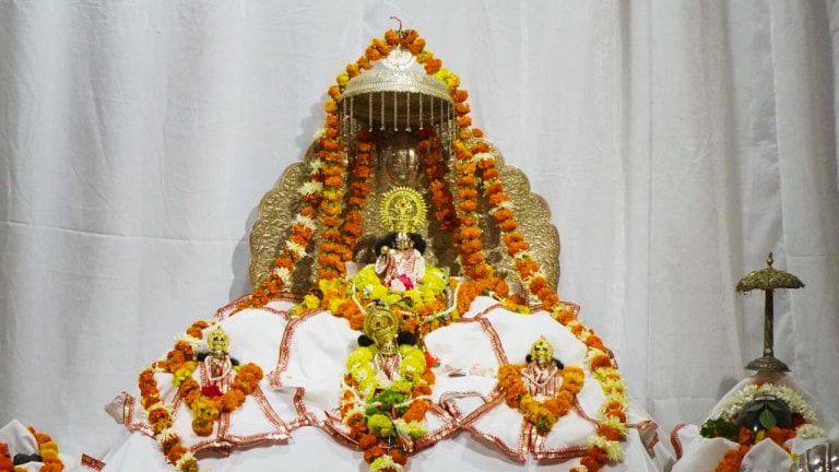 राम मंदिर में प्राण प्रतिष्ठा से पहले ‘अक्षत’ वितरण शुरू, जानें कब तक रहेगा ये जारी UP Tak
