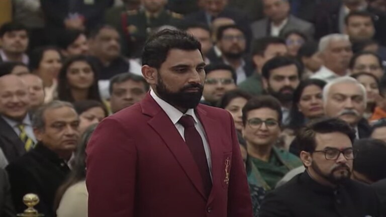 राष्ट्रपति से अर्जुन अवॉर्ड ले रहे थे मोहम्मद शमी और मां का था ऐसा रिएक्शन, सामने आया वीडियो UP Tak