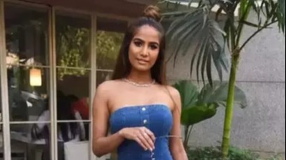 मॉडल पूनम पांडे का 32 साल की उम्र में अचानक हुआ निधन, सामने आई मौत की ये वजह मॉडल पूनम पांडे का 32 साल की उम्र में अचानक हुआ निधन, सामने आई मौत की ये वजह