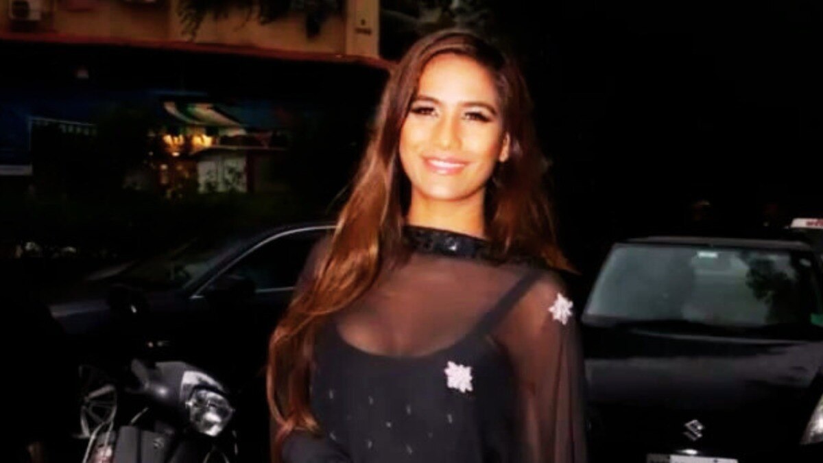 कानपुर के कैंसर अस्पताल में दो-दो पूनम पांडे के बारे में पता चला, वहां और क्या-क्या दिखा?