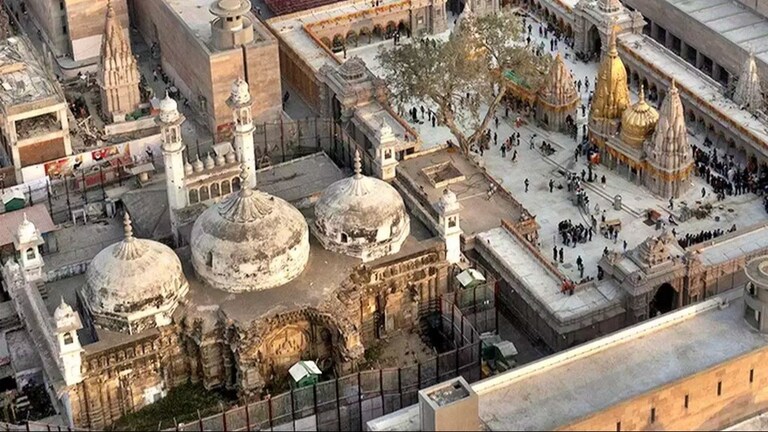 क्या है पूजा स्थल कानून 1991? जिसे आधार बनाकर मस्जिद कमेटी ने ज्ञानवापी के तहखाने में पूजा पर रोक लगाने की मांग की ज्ञानवापी के व्यास तहखाने में पूजा शुरू