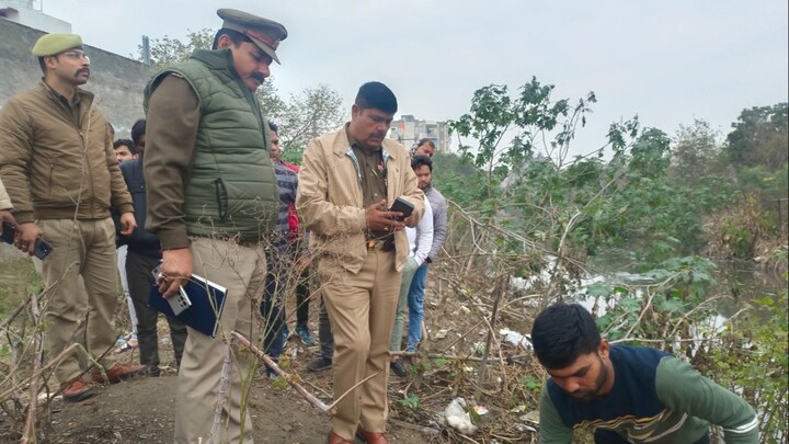 नोएडा: क्रिकेट खेलते समय नो बॉल को लेकर हो गया झगड़ा, तीन दोस्तों ने मिलकर की युवक की हत्या UP Tak