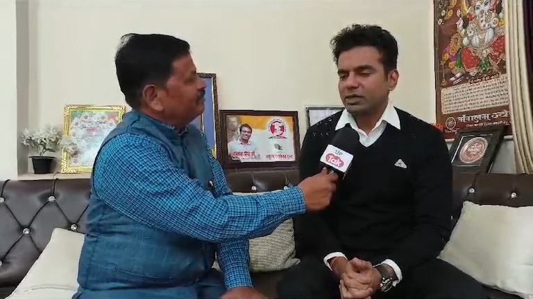 जौनपुर के रहने वाले IAS अभिषेक सिंह क्या लोकसभा चुनाव लड़ेंगे? खुद जानिए उनका जवाब IAS Abhishek Singh