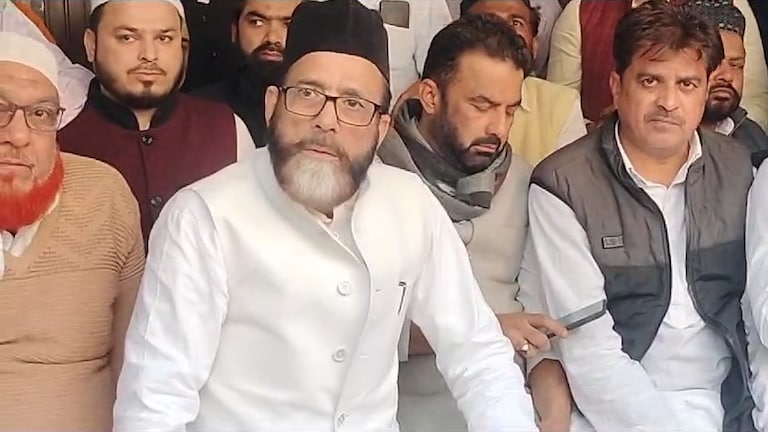 आखिर क्यों बरेली में मौलाना तौकीर ने किया 'जेल भरो' का आह्वान, जिसके बाद हुई भारी हिंसा? जानें UP Tak