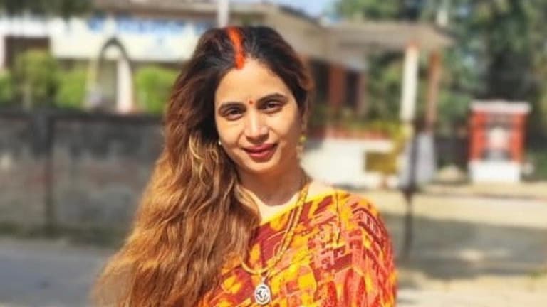 सुल्तानपुर की एक्ट्रेस सिंगर मल्लिका राजपूत की मौत बनी मिस्ट्री! गृहस्थ संन्यास की ले रखी थी दीक्षा UP Tak