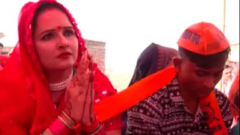 नोएडा में सीमा हैदर और सचिन ने इस तरह मनाया वेलेंटाइन डे, सरकार से कर दी बड़ी मांग UP Tak