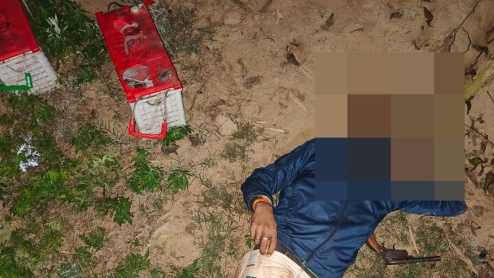 बदायूं में भारी भरकम बैट्री लेकर भाग रहे बदमाश ने पुलिस पर झोंका फायर? एनकाउंटर पर उठ रहे सवाल UP Tak