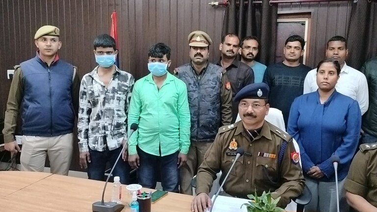 मां के एक बुलावे पर मर्डर करने गुजरात से UP दौड़े चले आए 2 बेटे, इस बात के लिए पिता को मार डाला Fatehpur