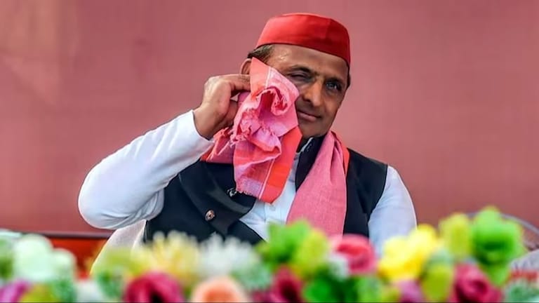 कौन हैं सलीम शेरवानी जिन्होंने खूब सुनाकर छोड़ा सपा चीफ अखिलेश यादव का साथ? UP Tak