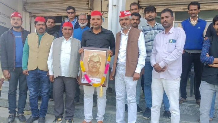 PDA पखवाड़ा मना रहे समाजवादी नेता, लोकसभा चुनाव से पहले सिद्धार्थनगर में दिखी ये तैयारी UP Tak