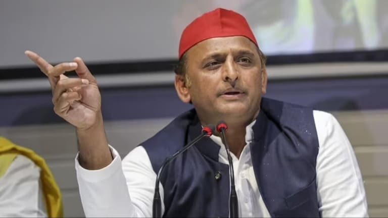 वाराणसी में पहले घोषित किया अपना उम्मीदवार अब सपा ने सीट ही छोड़ी, 24 घंटे के भीतर बदल गई फिजा UP Tak