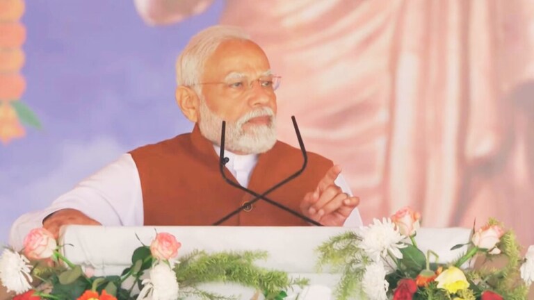 PM मोदी बोले- परिवारवादी पार्टियों को दलित आदिवासियों का बड़े पदों पर बैठना बर्दाश्त नहीं होता UP Tak