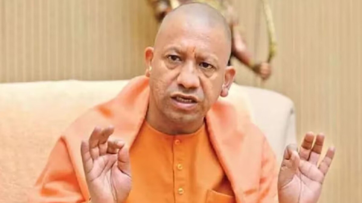 उत्तर प्रदेश पुलिस भर्ती परीक्षा रद्द होने के बाद सीएम योगी आदित्यनाथ का पहला रिएक्शन आया सामने UP Tak