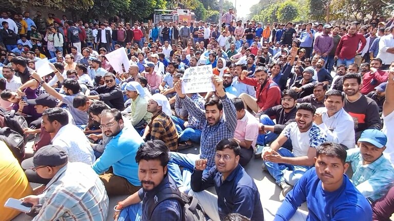 उत्तर प्रदेश पुलिस भर्ती परीक्षा रद्द: 48 लाख से अधिक बेरोजगारों ने दिया ये एग्जाम, अब क्या होगा? Uttar Pradesh Police constable recruitment exam