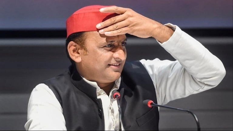 UP पुलिस भर्ती परीक्षा रद्द हुई तो अखिलेश यादव बोले- ये युवा अब भाजपा को हराएंगे अखिलेश यादव (फाइल फोटो)