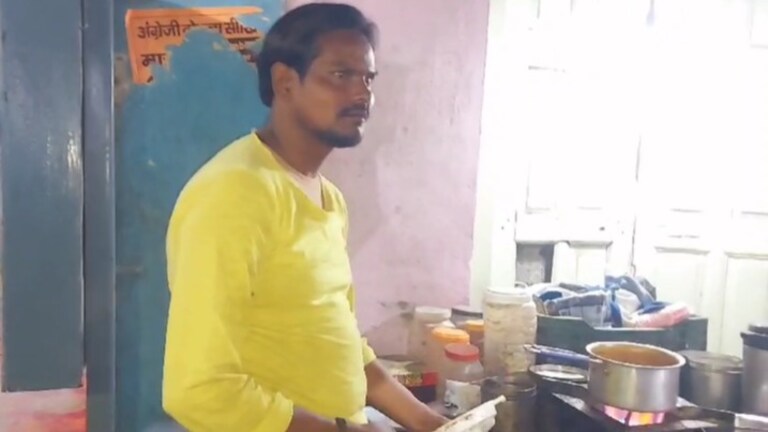 ‘चाय पिलाने में देरी हुई तो…’, लखीमपुर खीरी के इस दारोगा की कारतूत जान आपको आएगा गुस्सा Lakhimpur News