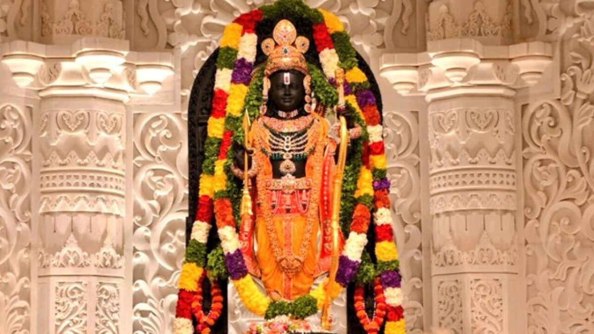 फतेहपुर जेल के कैदी जियाउल हसन ने झाड़ू लगा कमाए पैसे और राम मंदिर के नाम भेजा इतने रुपए का चेक UP Tak