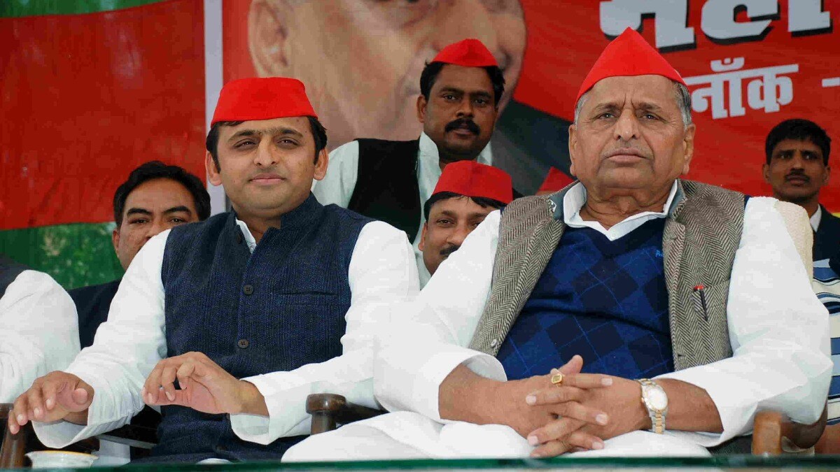 अखिलेश ने पिता मुलायम को यूं किया याद, बोले- CBI ने मुझे और नेताजी को बहुत परेशान किया है UP Tak