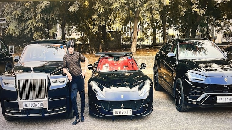 लैंबोर्गिनी-रोल्स रॉयस...तंबाकू कारोबारी के घर छापे में मिलीं 60 करोड़ से ज्यादा की कारें UP Tak