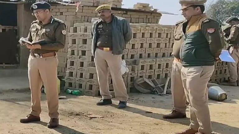 पहले शराब पिलाई और फिर...कानपुर में पेड़ से लटकी मिलीं दो बहनों के साथ हुई थी दरिंदगी की हदें पार UP Tak